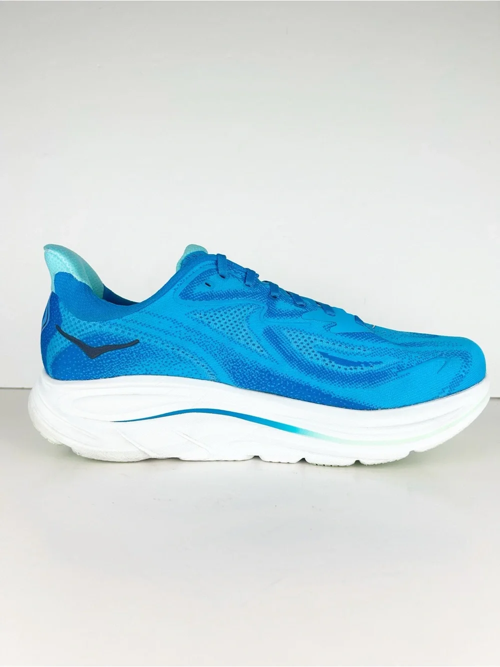 Hoka Clifton 10 Wide Skyward Blue Lightweight Running Shoe Sneaker 12.5 EEEE